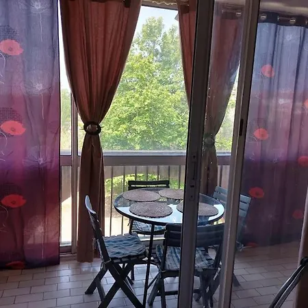 T2 Alhambra Avec Piscine A 800 M Richelieu Et 300m Ile Des Loisirs * אגדה
