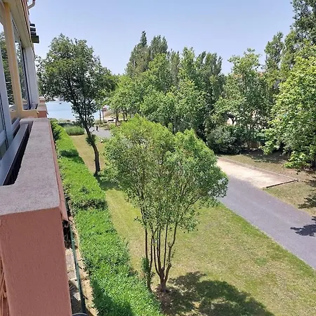 T2 Alhambra Avec Piscine A 800 M Richelieu Et 300m Ile Des Loisirs אגדה